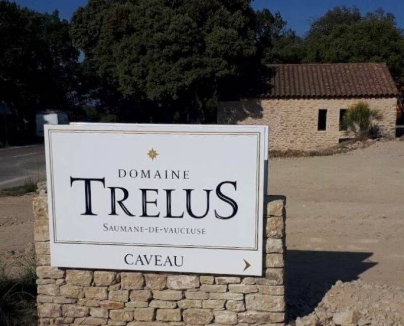 Fabrication de panneaux pour le Domaine viticole TréluS à Saumane de Vaucluse