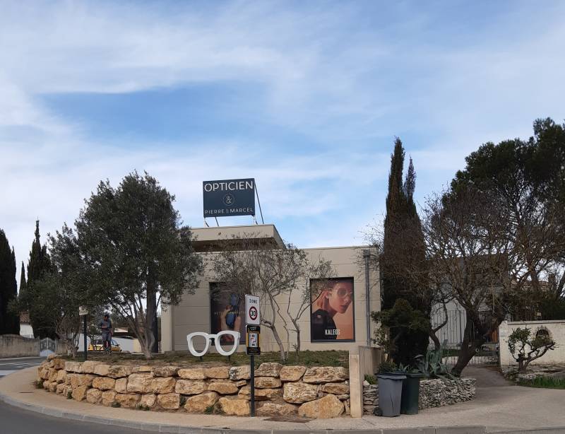 Devanture magasin d'optique à Villeneuve les Avignon