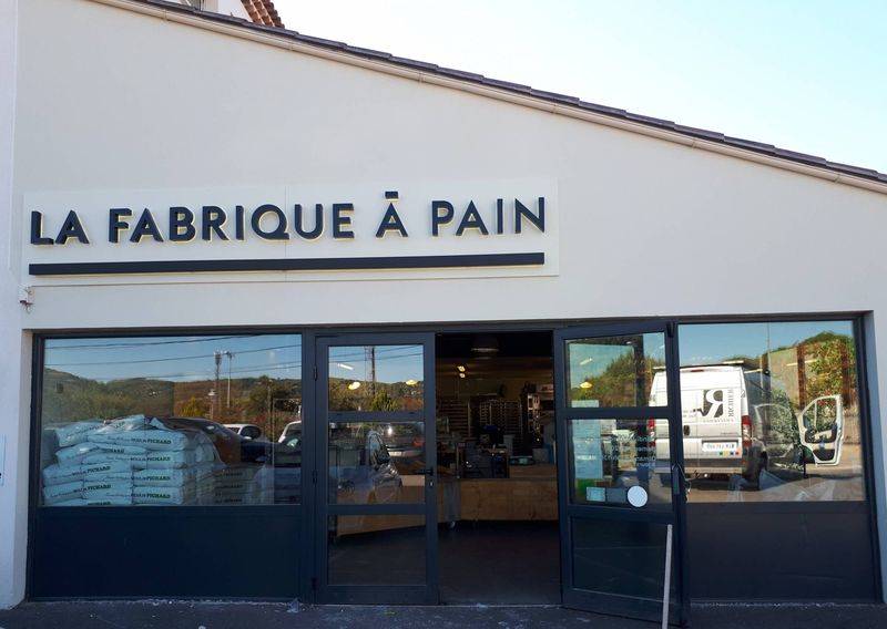 Comment une enseigne peut aider à attirer de nouveaux clients pour votre Boulangerie en région PACA ?