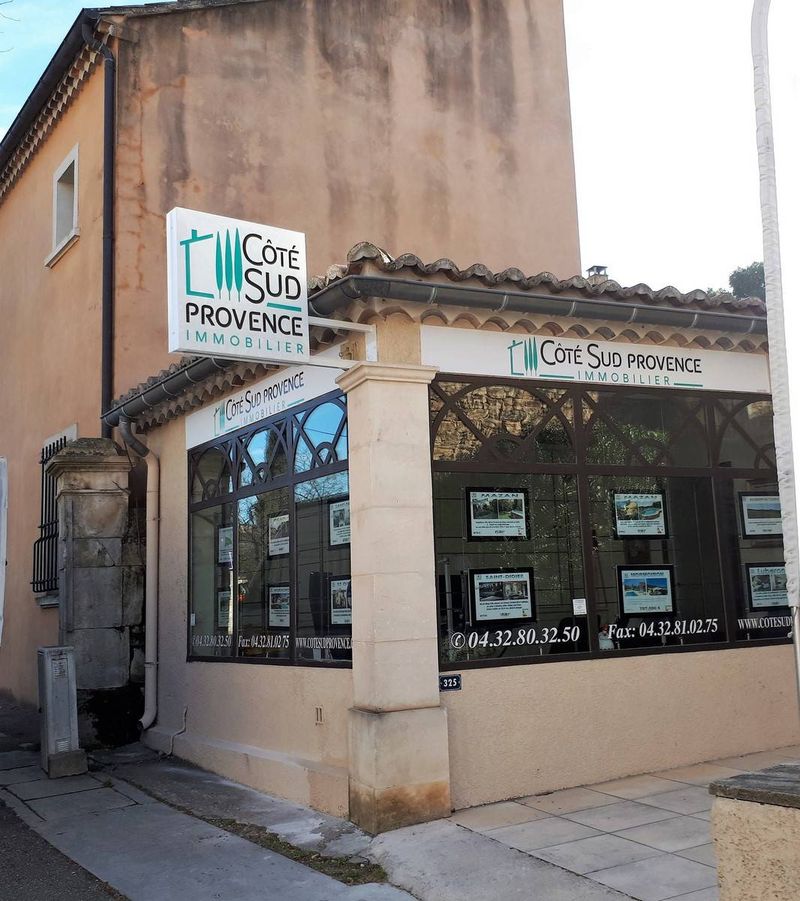 Enseigne drapeau ou double face pour agence immobilière dans le Vaucluse