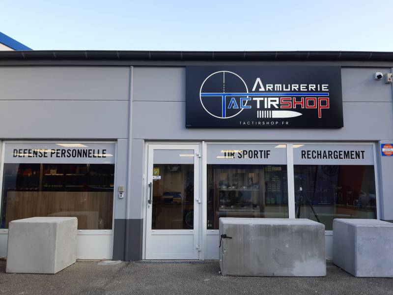 Caisson aluminium lumineux et vitrophanie en vinyle micro perforé