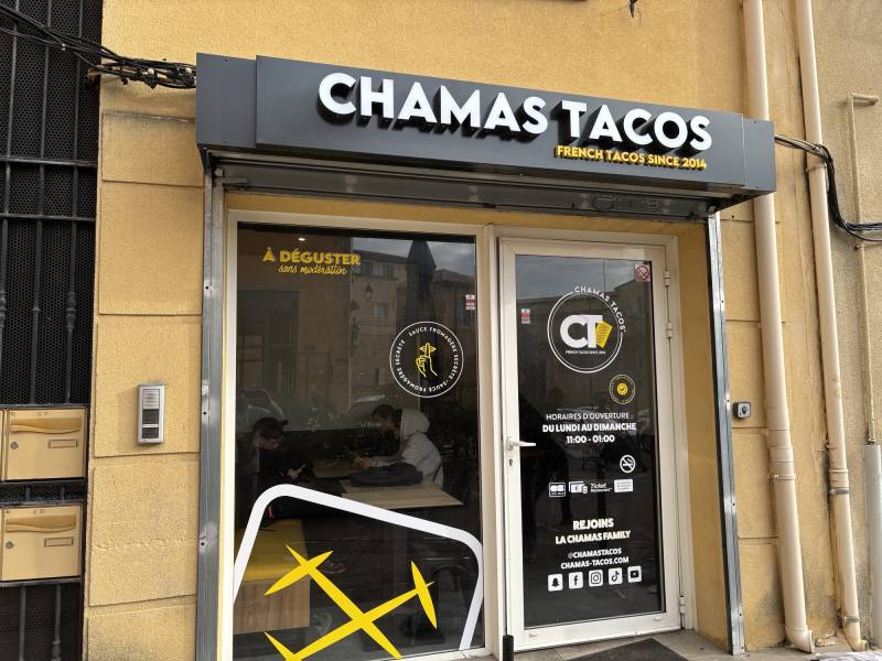 enseigne en tôle tablette, avec texte 