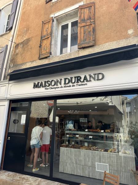 Enseigne lettre boitier pour Maison Durand