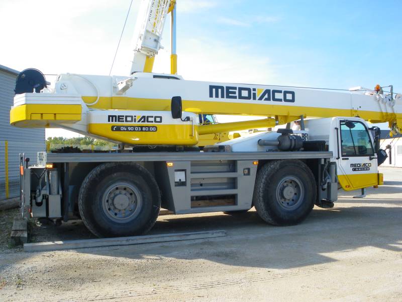 Décor véhicule pour Mediaco