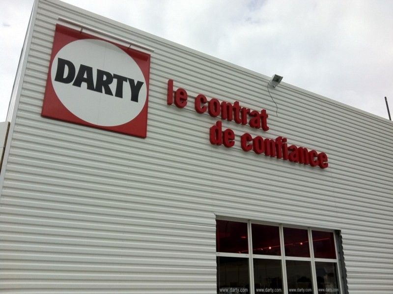 Fabrication de lettres boitier et caisson pour le magasin Darty à Chalôn sur Saône